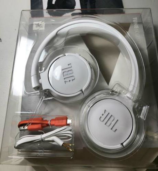 Picture of JBL T600BTNC Wireless On-Ear Noise Cancelling Headphones